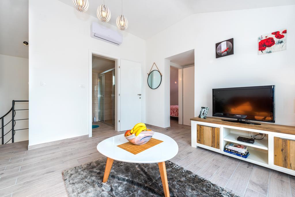 Apartment Marita Жаборич Екстериор снимка